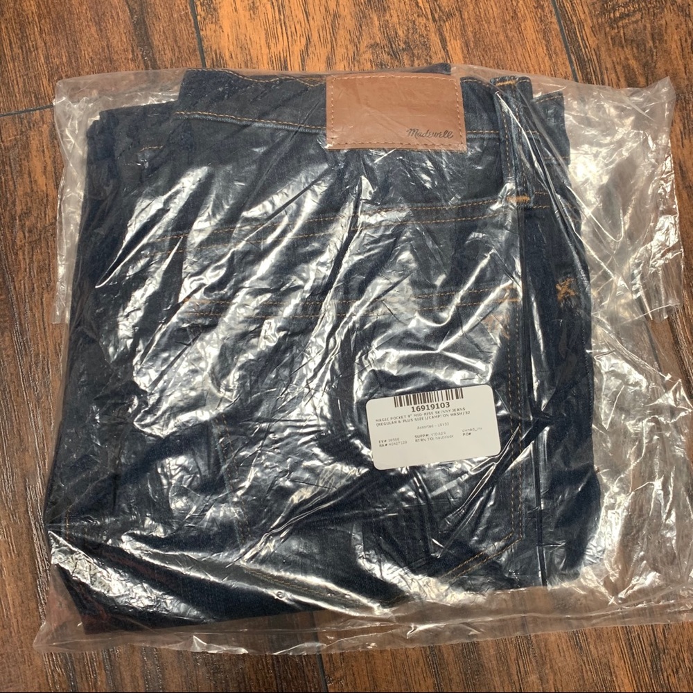 NWT Madewell 9" Mid-Rise Skinny Jeans in Campton - Picture 5 of 6